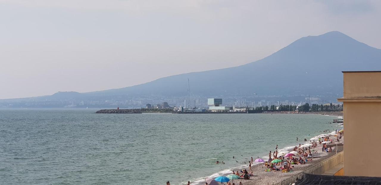 Atlantide Holiday Apartments Castellammare di Stabia Exterior foto